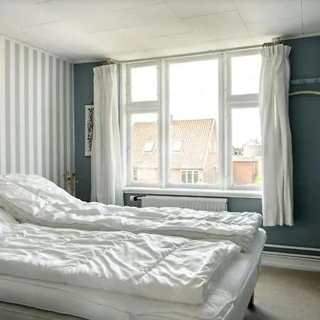Feriehus Sjael I En 100 Ar Gammel Villa Pa Langeland